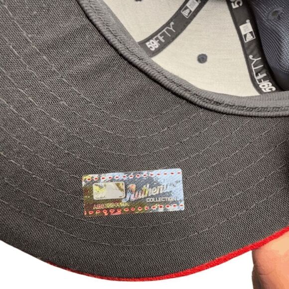 New Era Men's 59 Fifty Boston Red Sox Authentic Performance Cap Black Size 7 3/8 - Picture 8 of 8